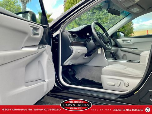 Used 2016 Toyota Camry LE FWD image 8