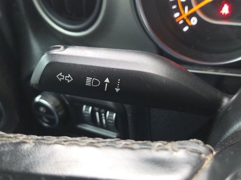 Used 2021 Jeep Gladiator Willys image 32