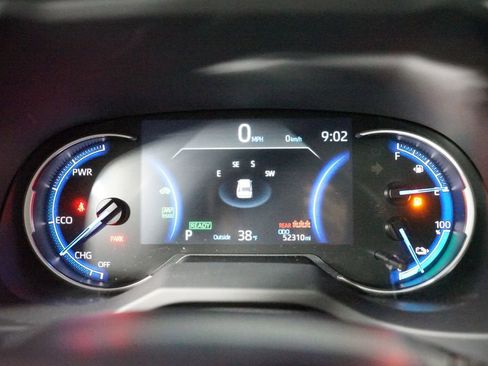 Used 2023 Toyota RAV4 SE w/ Weather & Moonroof Package image 16