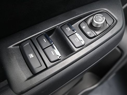 Used 2025 Subaru Forester Touring AWD/4WD image 11