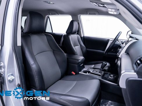 Used 2021 Toyota 4Runner SR5 Premium image 49