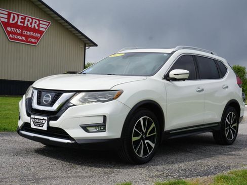 Used 2017 Nissan Rogue SL w/ SL Premium Package AWD/4WD image 2