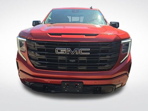 Used 2024 GMC Sierra 1500 Elevation w/ Elevation Premium Package AWD/4WD image 8