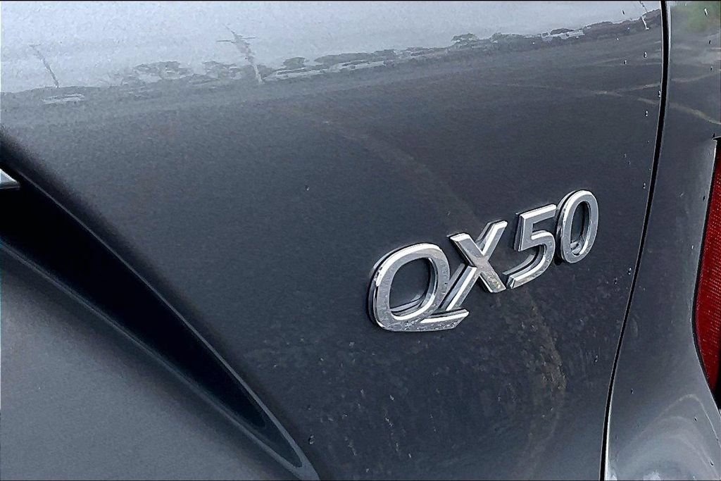 Used 2023 INFINITI QX50 Pure AWD/4WD image 27