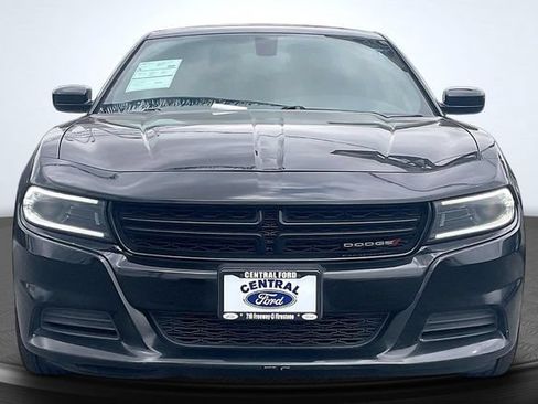 Used 2022 Dodge Charger SXT w/ Blacktop Package RWD image 3