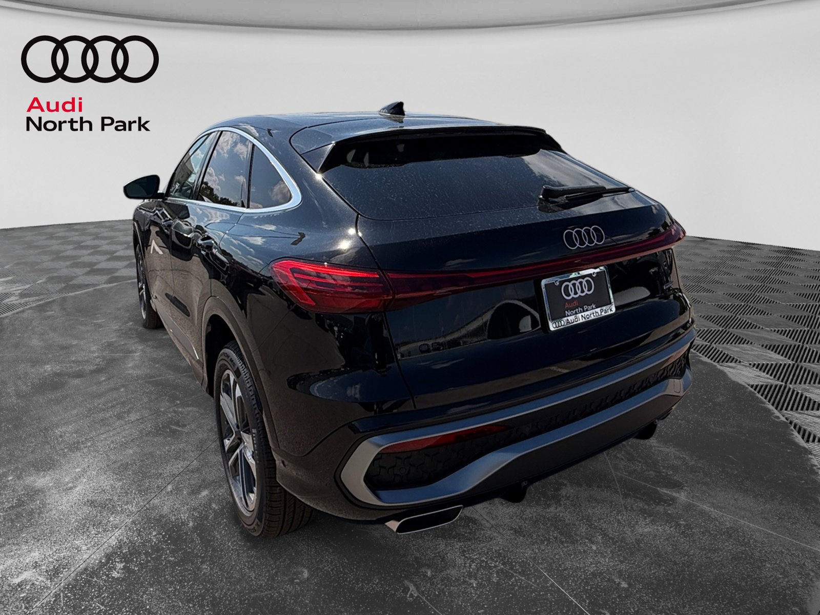 New 2026 Audi Q5 Premium Plus AWD/4WD image 3