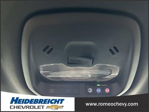 Used 2024 Chevrolet Trax RS w/ Driver Confidence Package image 25