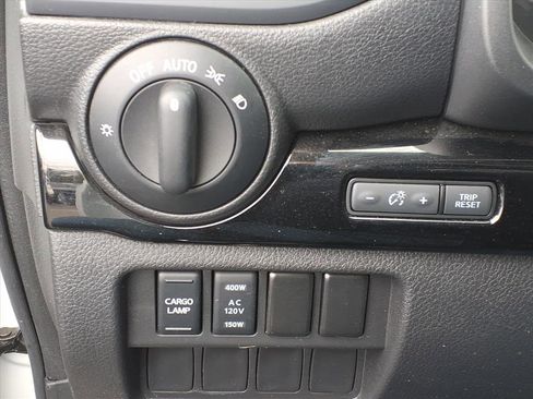 Certified 2024 Nissan Titan SV w/ SV Convenience Package image 26