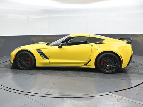 Used 2016 Chevrolet Corvette Z06 w/ Z07 Performance Package RWD image 8
