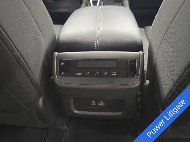 Used 2025 Nissan Pathfinder SV AWD/4WD image 14