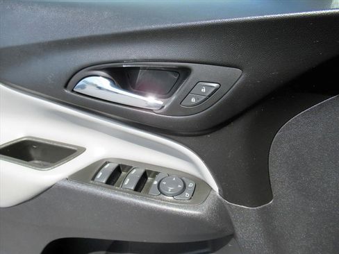 Certified 2023 Chevrolet Equinox LT FWD image 20
