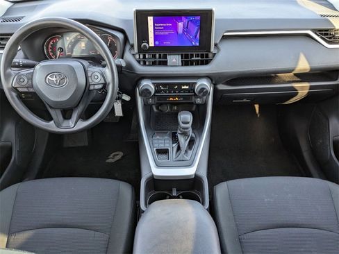 Used 2024 Toyota RAV4 LE image 31