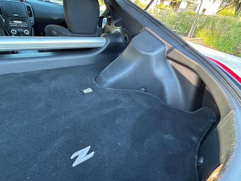 Used 2010 Nissan 370Z Touring w/ Sport Pkg image 31