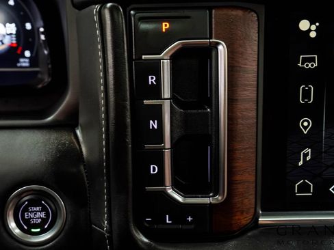 Used 2023 GMC Yukon Denali Ultimate AWD/4WD image 23