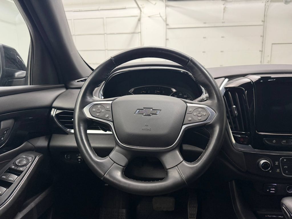 Used 2023 Chevrolet Traverse RS w/ LPO, Floor Liner Package AWD/4WD image 10