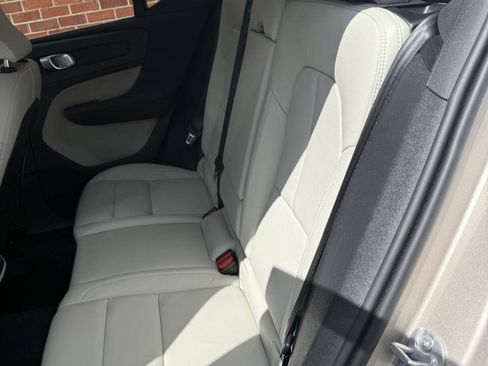 Used 2024 Volvo XC40 B5 Plus AWD/4WD image 16