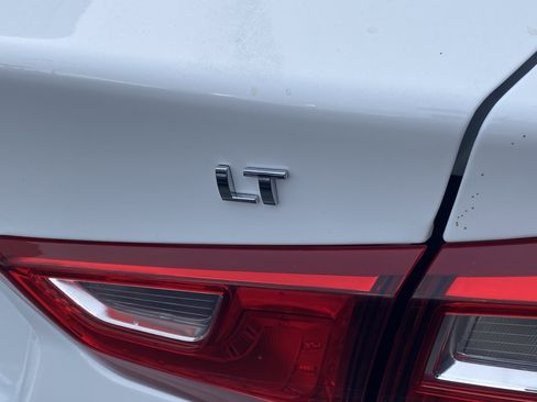 Used 2025 Chevrolet Malibu LT image 6