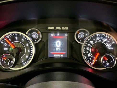 Used 2019 RAM 1500 Big Horn image 14