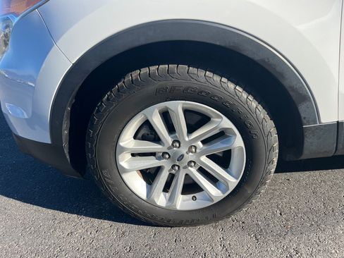 Used 2014 Ford Explorer XLT AWD/4WD image 10