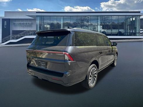 New 2026 Lincoln Navigator L Black Label image 8