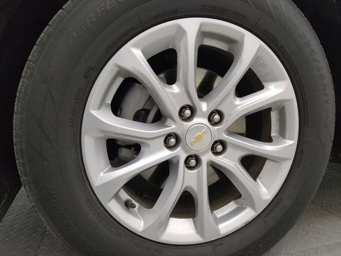 Used 2021 Chevrolet Equinox LT FWD image 31