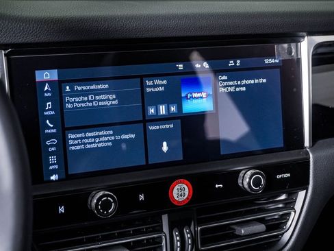 New 2026 Porsche Macan image 22