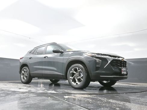 New 2026 Chevrolet Trax LT image 43