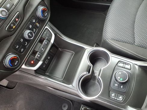 Used 2022 GMC Terrain SLE w/ Driver Convenience Package image 21