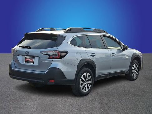 Certified 2025 Subaru Outback Premium image 4
