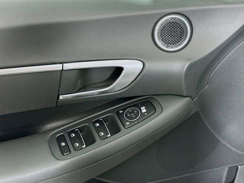 Used 2021 Hyundai Sonata SE FWD image 15