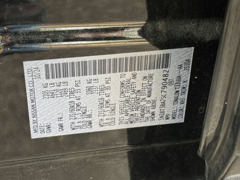 Used 2025 Nissan Rogue SV FWD image 25