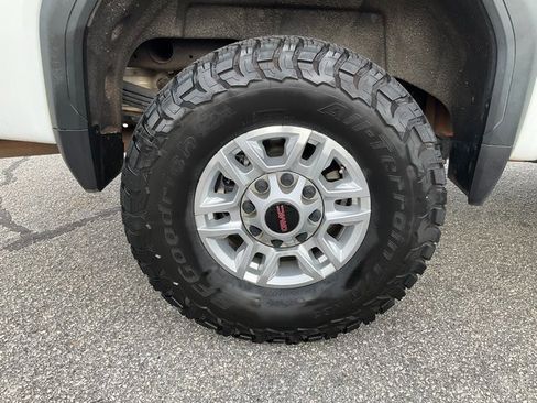 Used 2022 GMC Sierra 2500 SLE w/ SLE Convenience Package image 23