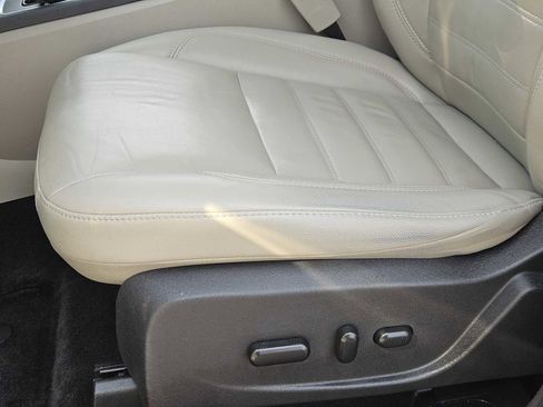 Used 2018 Ford Escape SEL image 22