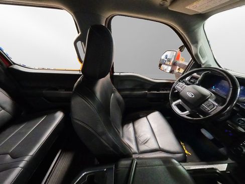 Used 2023 Ford F350 Lariat w/ Sport Appearance Package image 50