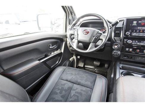 Used 2024 Nissan Titan PRO-4X image 7
