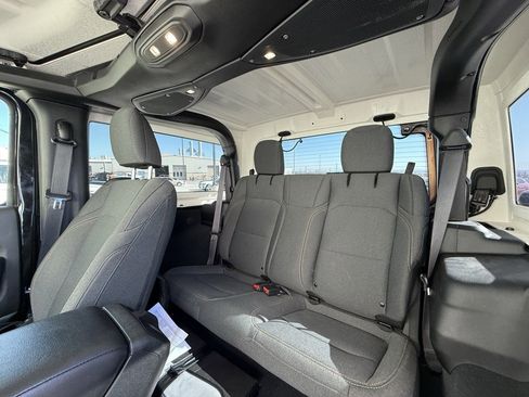 Used 2024 Jeep Wrangler Sport image 6