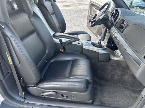 Used 2005 Chevrolet SSR w/ Preferred Equipment Group image 10