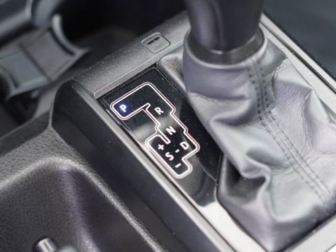 Used 2022 Toyota Tacoma SR image 29