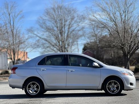 Used 2008 Toyota Yaris image 4