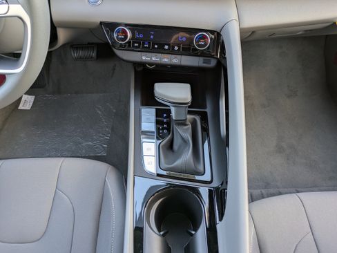 New 2026 Hyundai Elantra Blue image 22