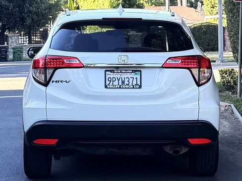 Used 2021 Honda HR-V EX image 6