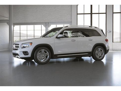 Certified 2022 Mercedes-Benz GLB 250 4MATIC image 38