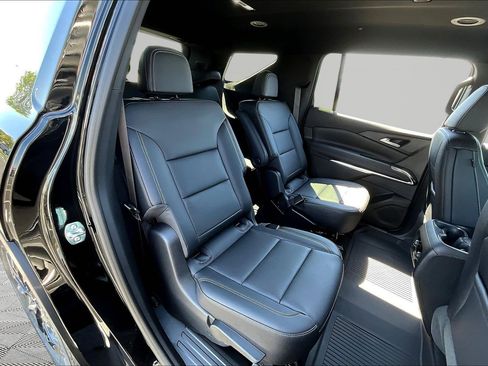 New 2026 Chevrolet Traverse LT image 19