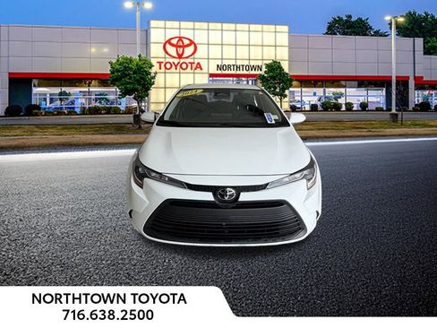 Used 2024 Toyota Corolla LE image 10