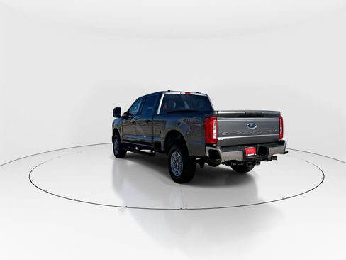 Used 2025 Ford F250 XLT image 6