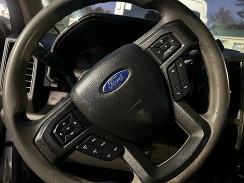 Used 2019 Ford F250 XL w/ Power Equipment Group image 19