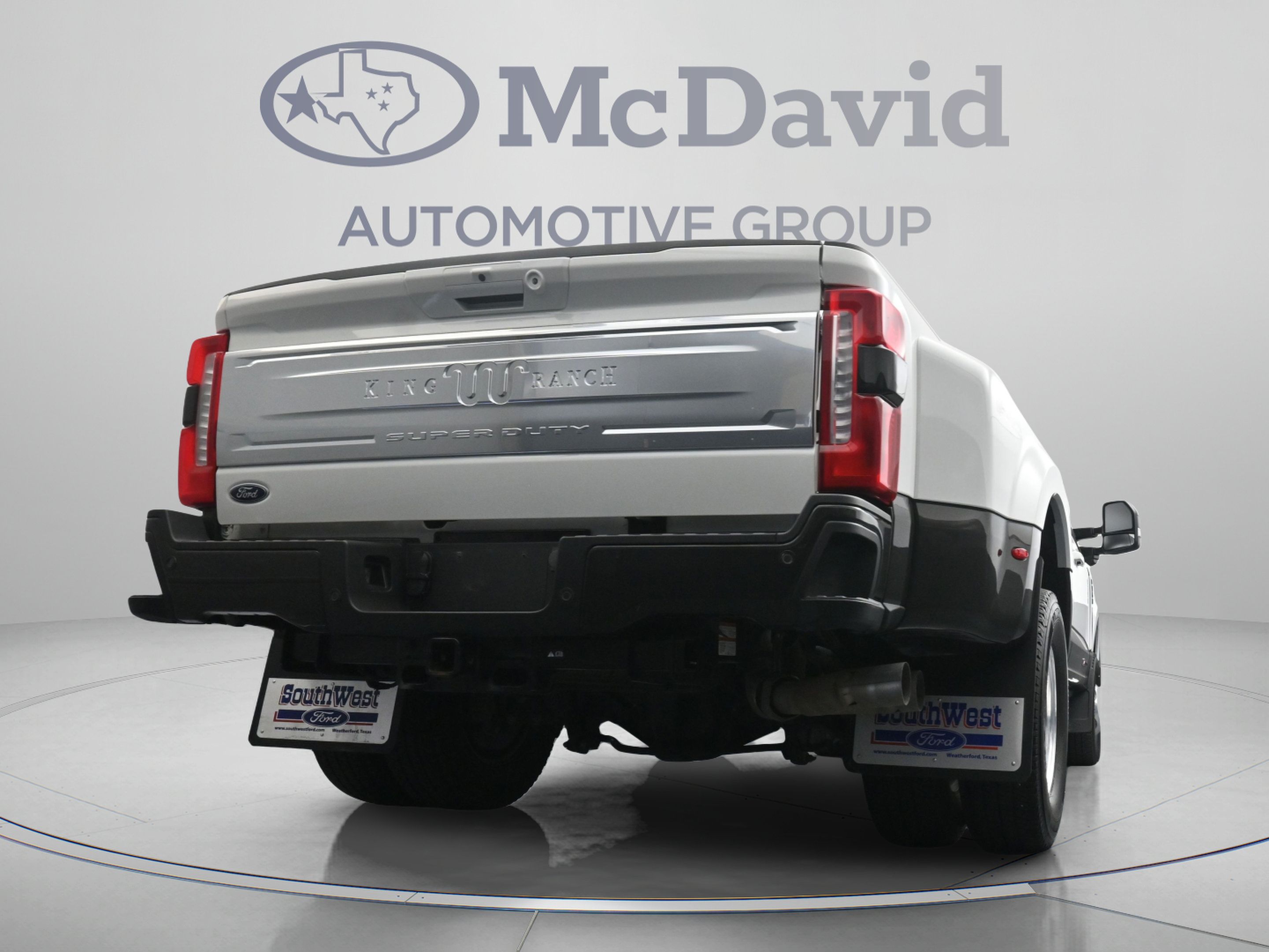 Used 2024 Ford F350 King Ranch AWD/4WD image 31
