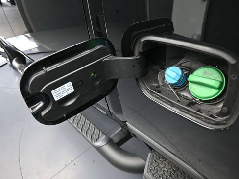 Used 2024 Chevrolet Silverado 3500 LT image 40