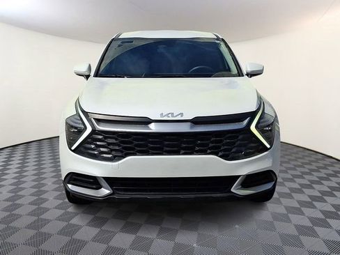 Certified 2025 Kia Sportage LX image 2
