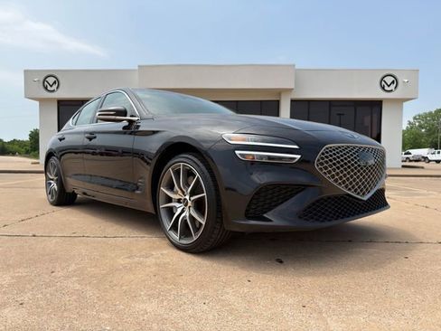 Used 2025 Genesis G70 2.5T AWD/4WD image 3